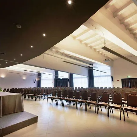 Szálloda Db Verona Airport Congress &