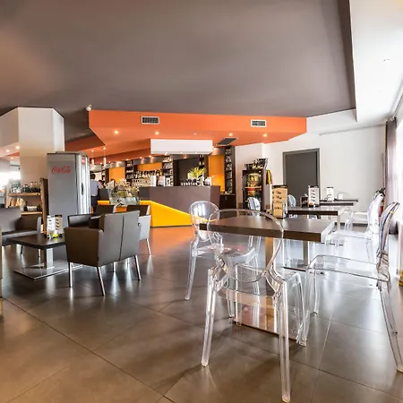 Db Verona Airport Congress & 카셀레 디 소마캄파냐