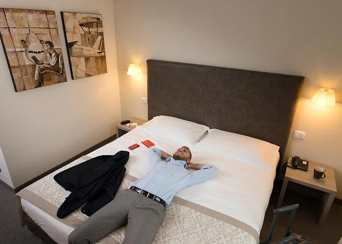 Db Verona Airport Congress & 4*